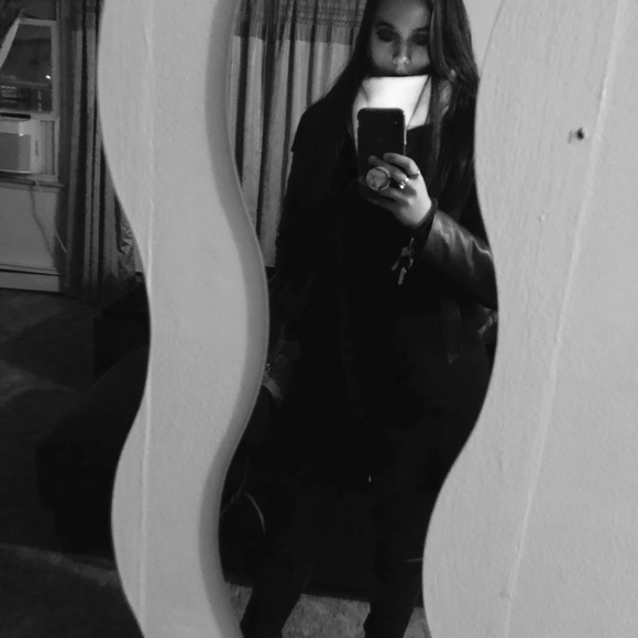 Meet your Posher, Monika - Picture 6 of 8